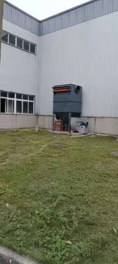 重慶市銅梁區(qū)120袋除塵器設備進場，馬上安裝